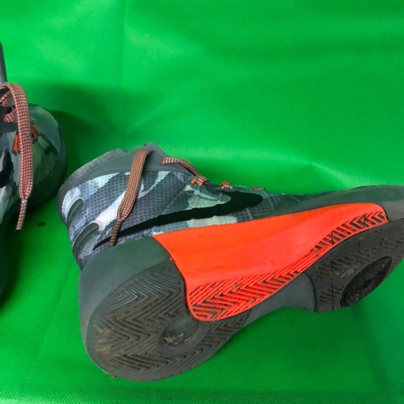 Nike Hyperdunk 2015 - Picture 4 of 4